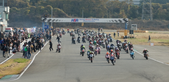 Ｓｕｐｅｒ ドリーム Ｓｕｎｄａｙ 8時間耐久レース